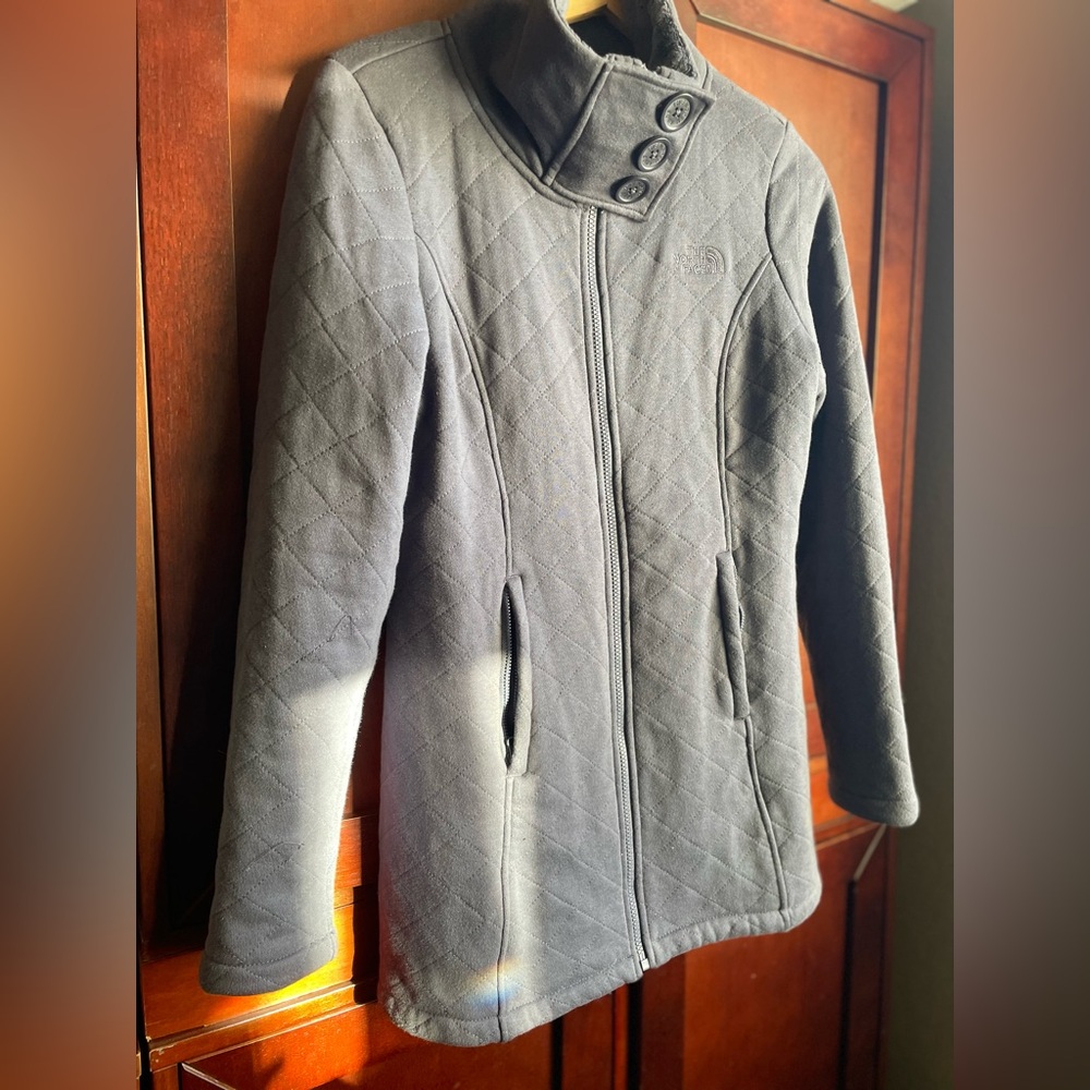 The North Face Quilted Zip Up Jacket Navy Size Medium Funnel Neck with Buttons